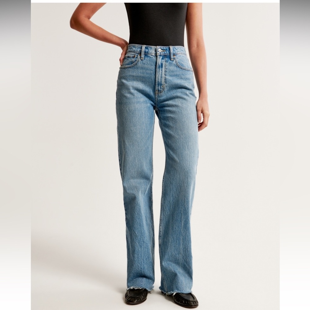 Abercrombie High Rise 90’s Relaxed jean
